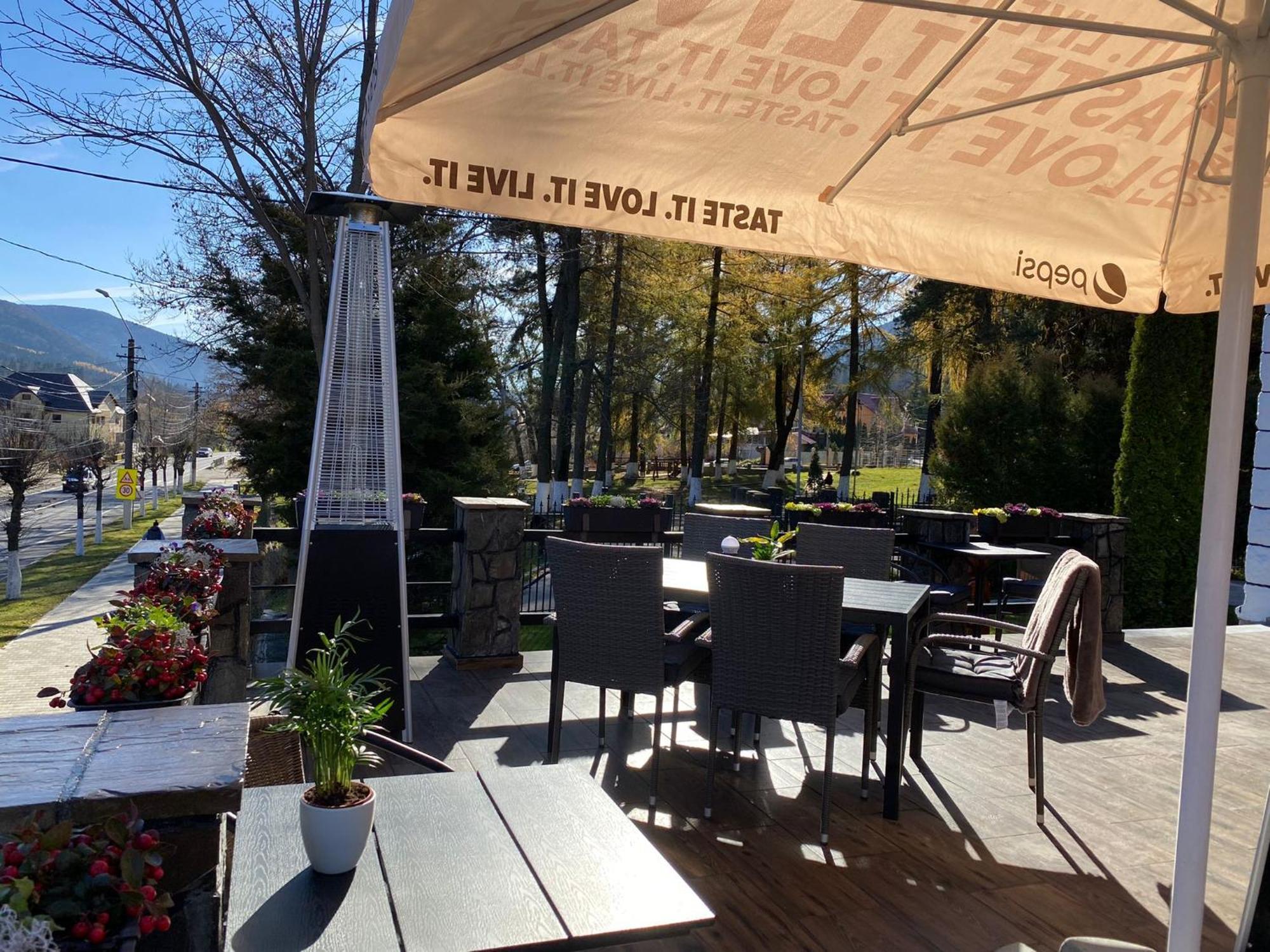 Royal Inn Busteni-Adults Only Exterior photo